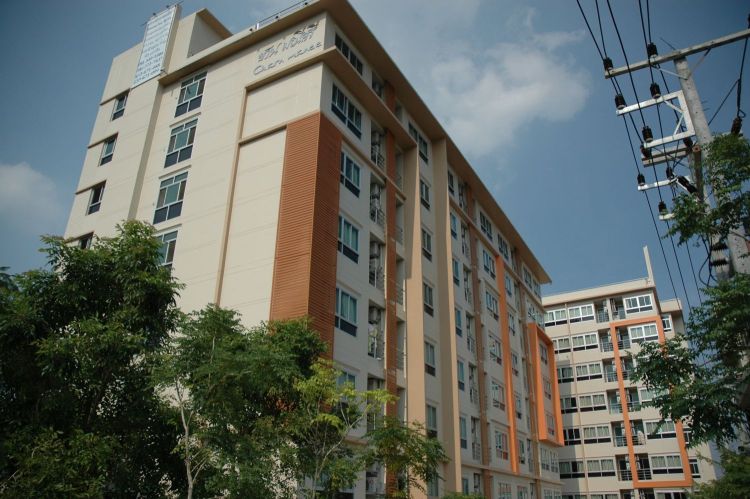 ชานมณี CharnManee Sriracha Apartment