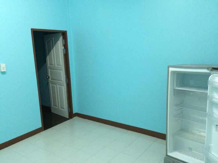 Room for rent near Bts wongwia