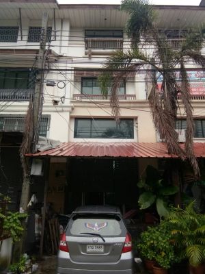 Town home 3.5 fr. Kritsana-suvarnabhumi Soi King Kaeo 14/1 Racha Thewa, Bang Phli