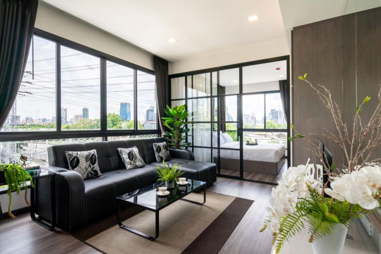 Urban Pulse Luxury Apartment