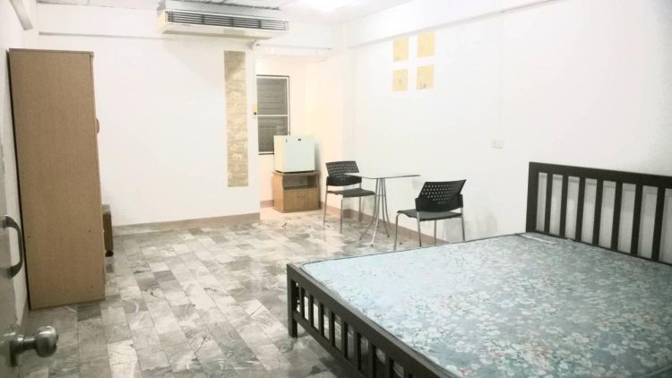 Condo, room for rent near King Mongkut's University of Technology Thonburi: KMUTT