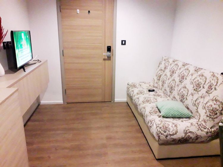 Condo for rent Tropicana @ BTS Erawan.