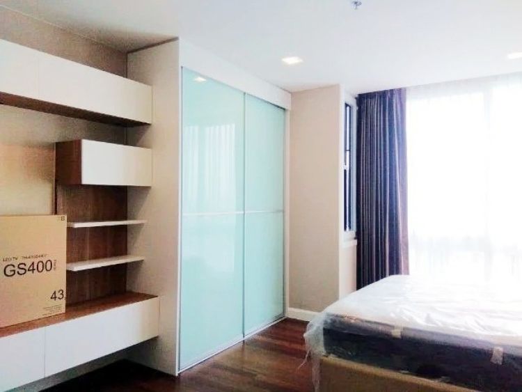 Condo for rent The Metropolis Samrong Interchange.