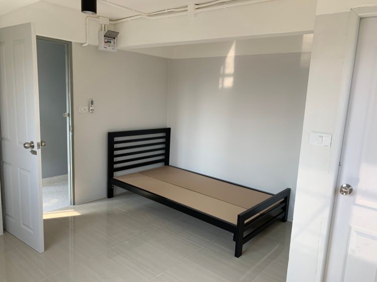 bts krungthonburi apartment