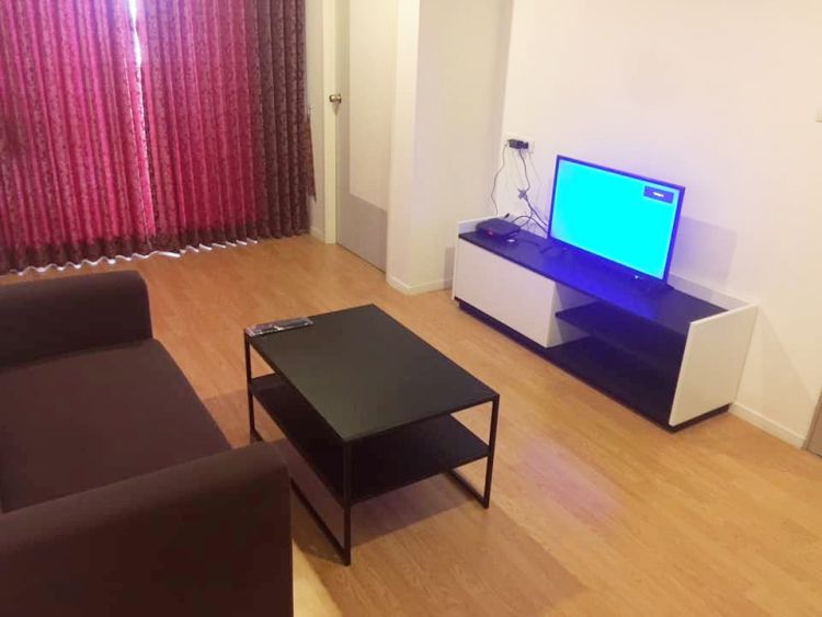 Condo for rent Lumpini Place Srinakarin - Huamak Station.