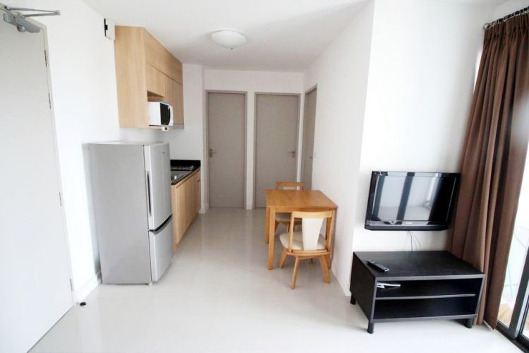 Condo for rent IDEO Blucove Su