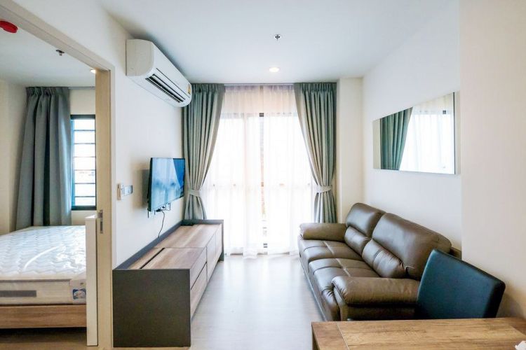 Condo for rent Rhythm Asoke.