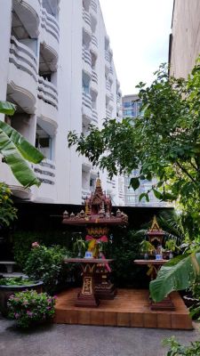 Teera Apartment (Can walk to KU./ BTS Kasetsart)