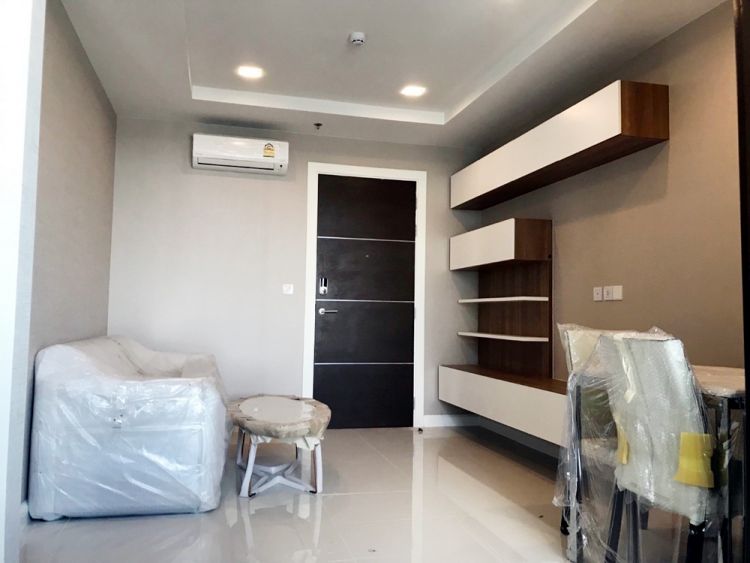 Condo for rent The Metropolis Samrong Interchange.