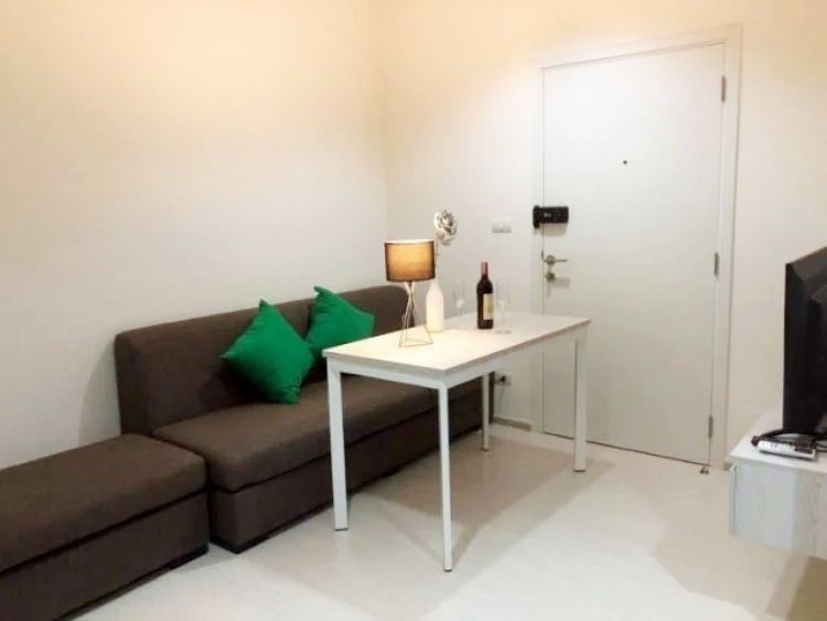 Condo for rent Aspire Erawan.