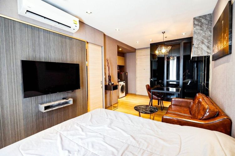 Condo for rent (Park 24) BTS-Phrom Phong.