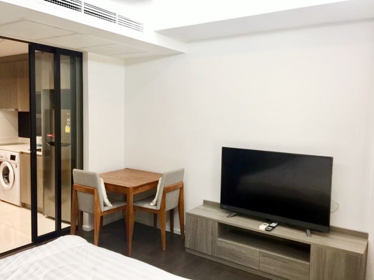 Condo for rent Circle Rein Suk