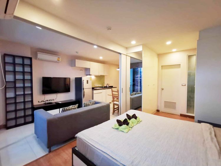 For rent Tree Condo Sukhumvit 42.