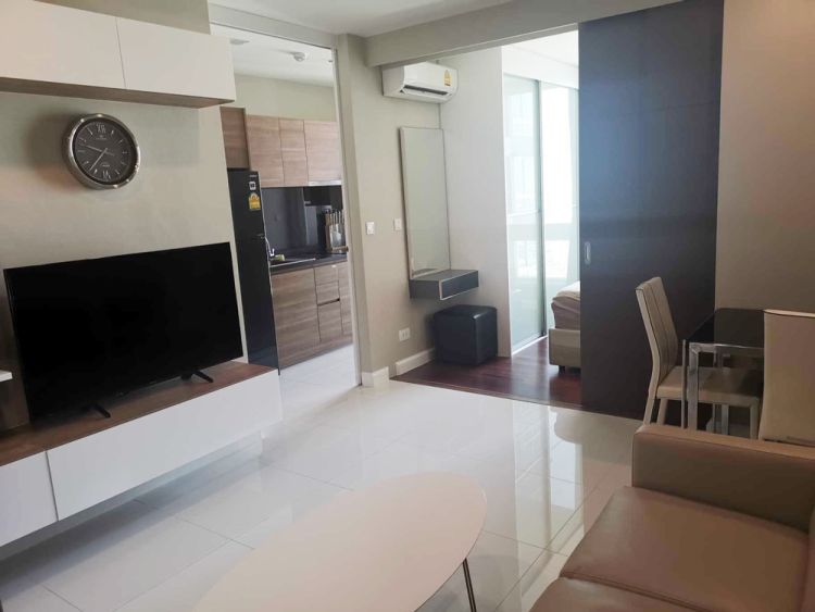 Condo for rent The Metropolis Samrong Interchange.