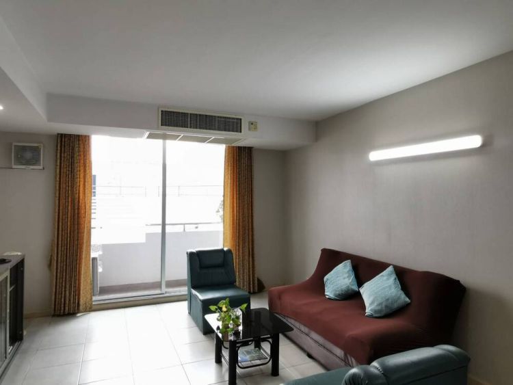 Condo for rent close to BTS Phaholyothin 24 Station