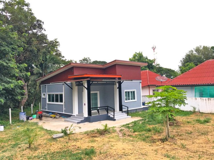 Single storey house for rent