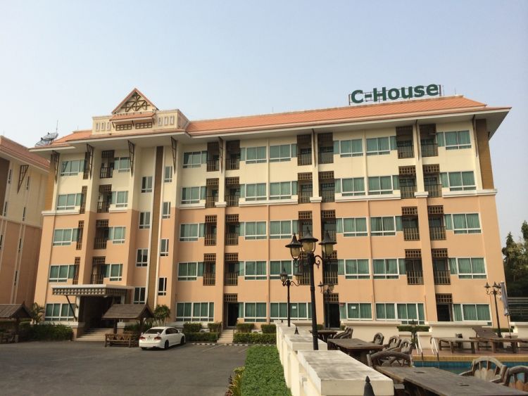 คอนโดให้เช่า อมตะซิตี้ C-House