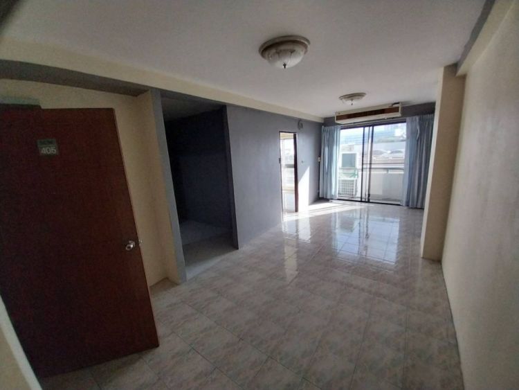 Apartment near Pantip Plaza, Ngamwongwan