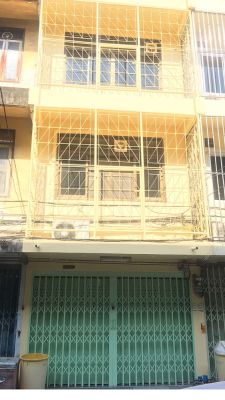 ให้เช่าตึกแถว renovated ใหม่ 3 ชั้น ราคา 12,000 บาท/เดือน