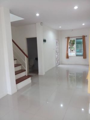 2/115 Sukhumvit1 For Rent  Che