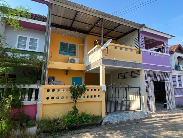 2 FL. TownHouse at Huahin for Rent.