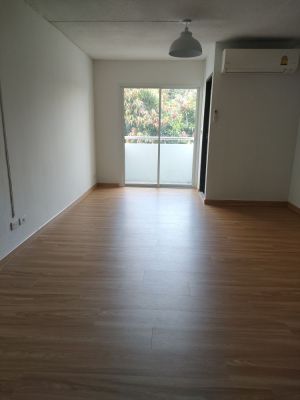 24 sqm. MRT blue line station BL38 Lak song