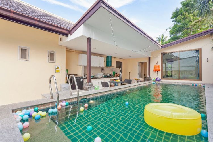 Pool Villa for rent 4 beds 4 b