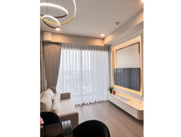 Whizdom The Forestias 1 Bedroom 16 floor fully furnished