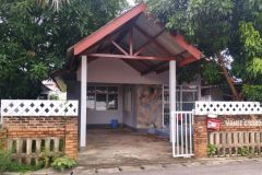 3 bedroom house for rent in Nonghoi Chiangmai close to 89 Plaza Varee school 8000 baht per month