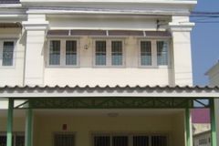 13000 B The Exclusive Town Home Onnut