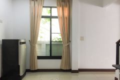 House for rent on Chang Khlan  11/15