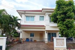 Two storey House for rent with 3 bedrooms and  3 bathrooms. The price is at THB 25,000 per month.