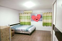 Popular Condo C1 Room For Rent