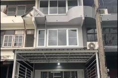 For Rent Townhome 4 Storey New Renovated in Sukhumvit 65 Pet Friendly