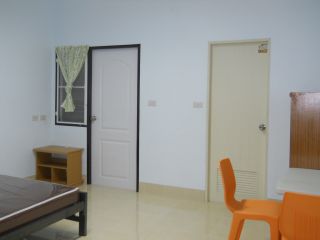 ประเภทห้อง  ห้องแอร์