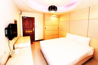 ประเภทห้อง  Deluxe Room (ห้องดีล